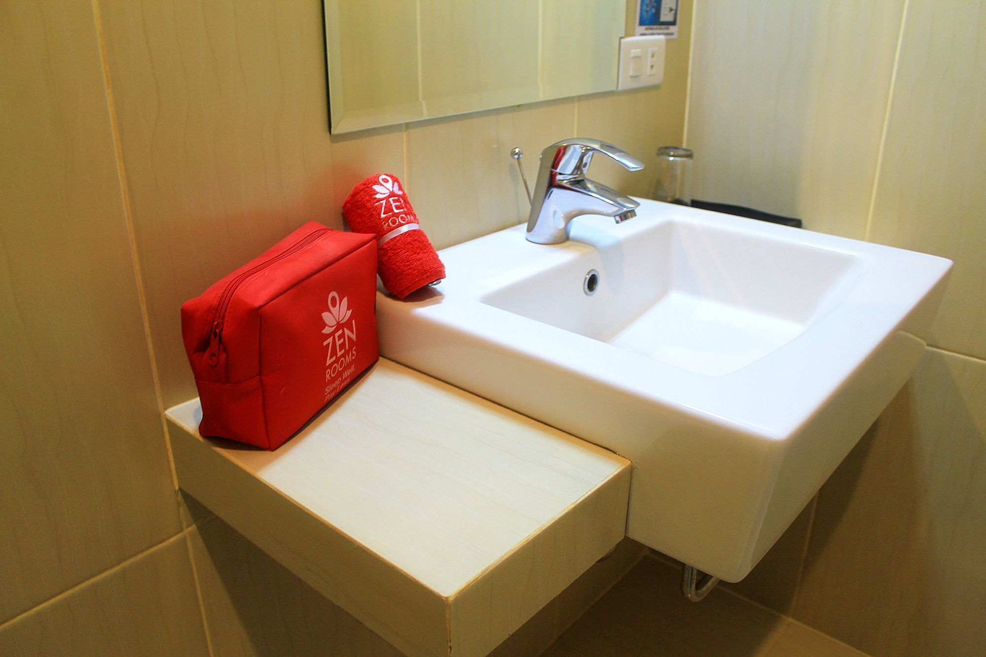 Zen Rooms Bukit Tunggul Bandung Ngoại thất bức ảnh